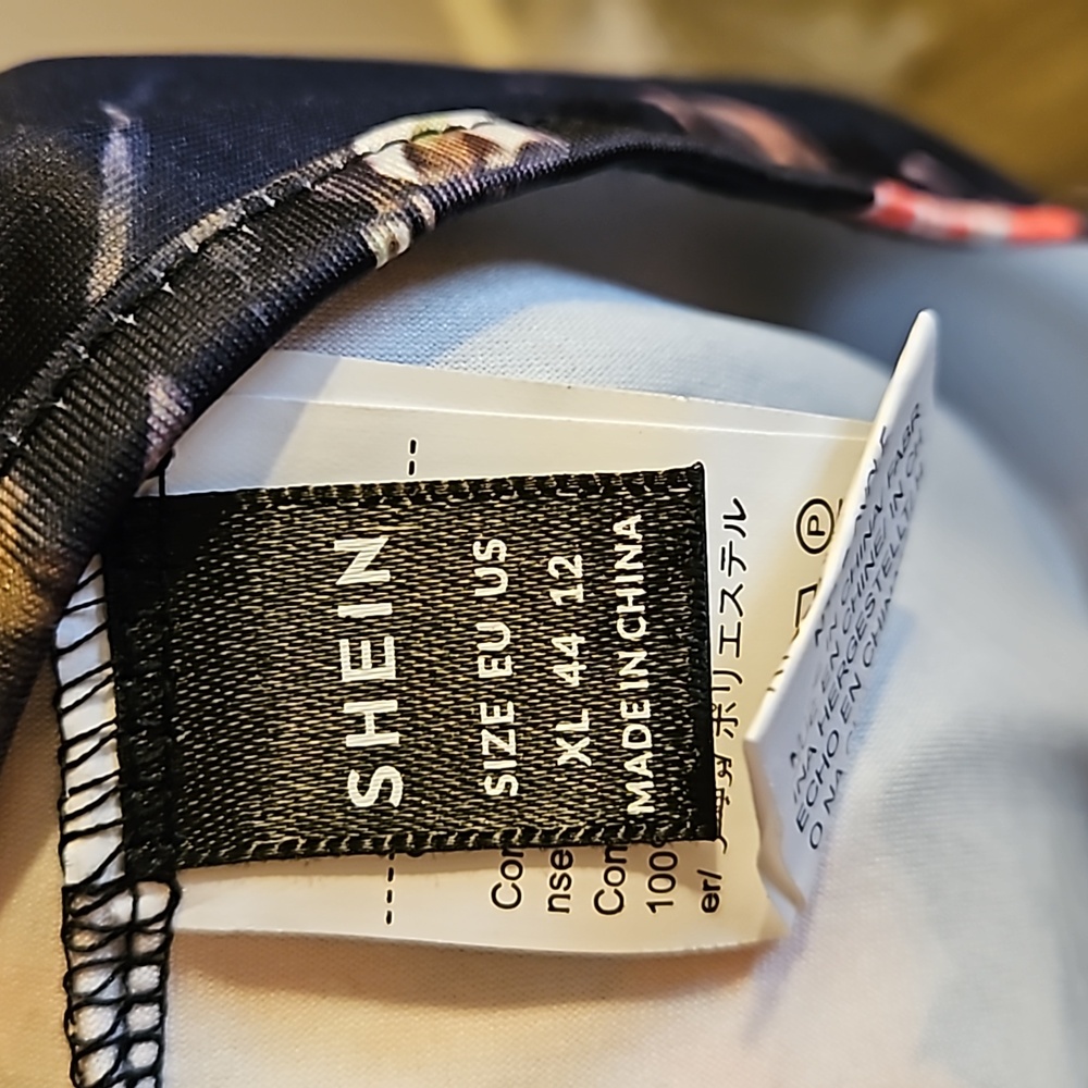 Shein dress - Picture 4 of 4